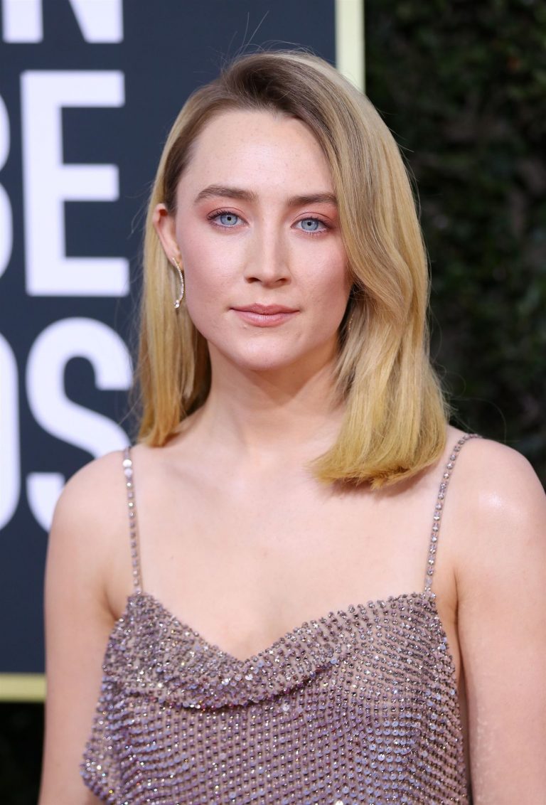 Braless Saoirse Ronan Looking Seductive On The Red Carpet The Fappening