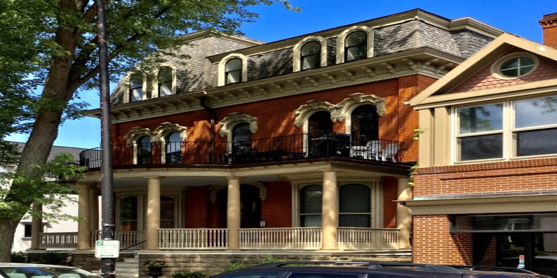 Luxury celebrity real estate