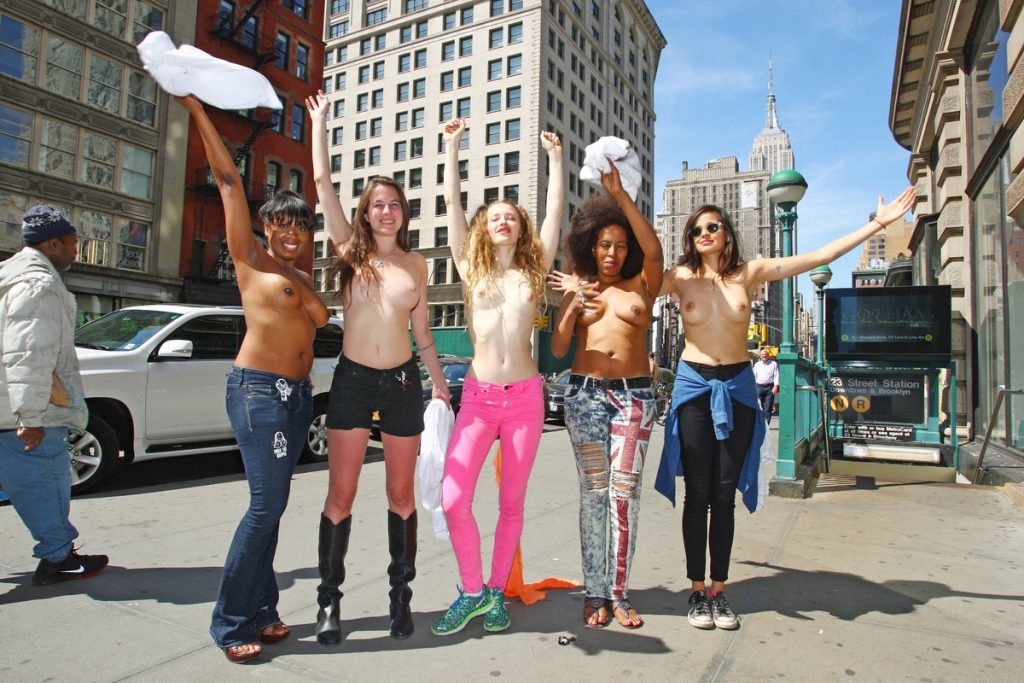 The hottest Lina Esco pics from #FreeTheNipple event in Chicago gallery, pic 10