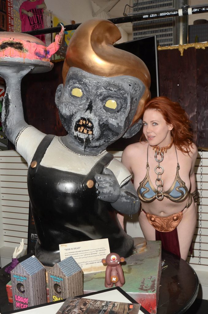 Maitland Ward posing in her Slave Leia costume at Meltdown Comics event gallery, pic 48