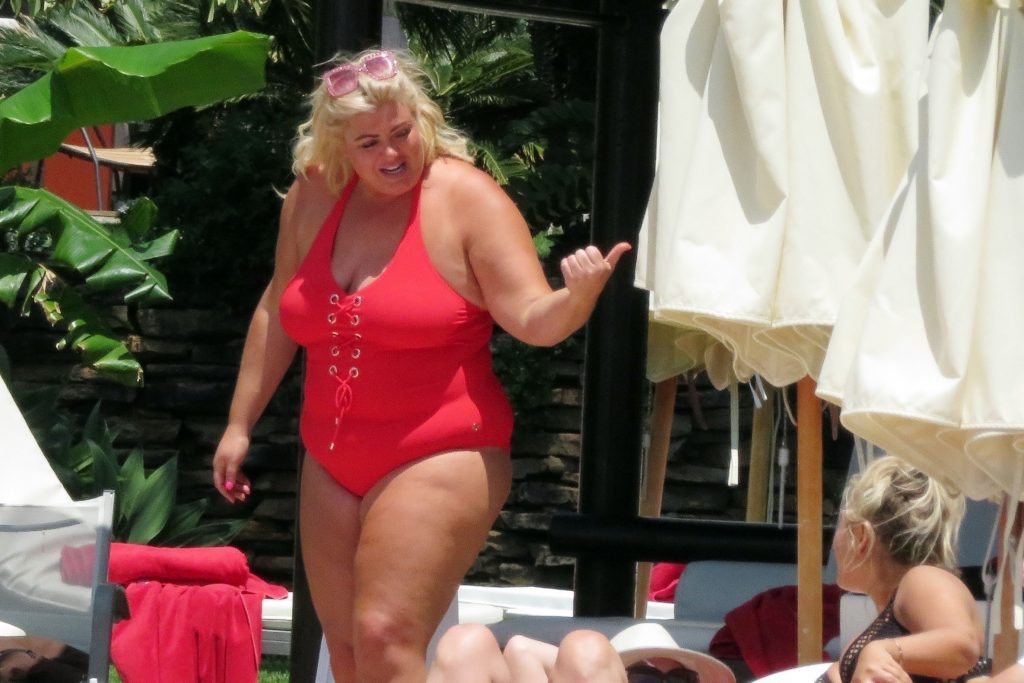 BBW blonde Gemma Collins baring her big fat knockers in Spain gallery, pic 32