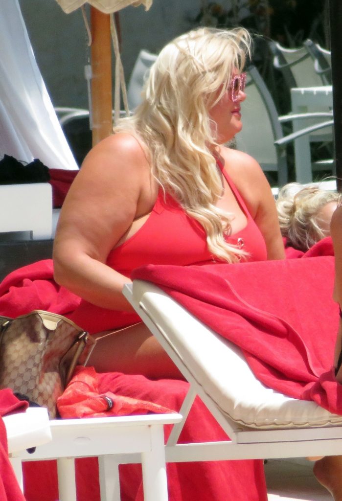 BBW blonde Gemma Collins baring her big fat knockers in Spain gallery, pic 34