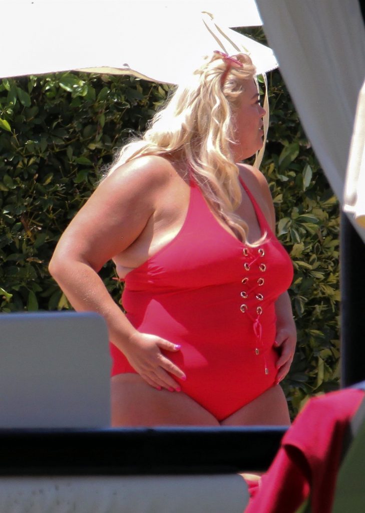 BBW blonde Gemma Collins baring her big fat knockers in Spain gallery, pic 62