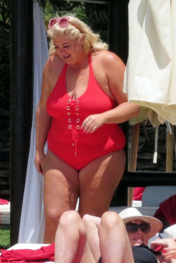 BBW blonde Gemma Collins baring her big fat knockers in Spain gallery, pic 106