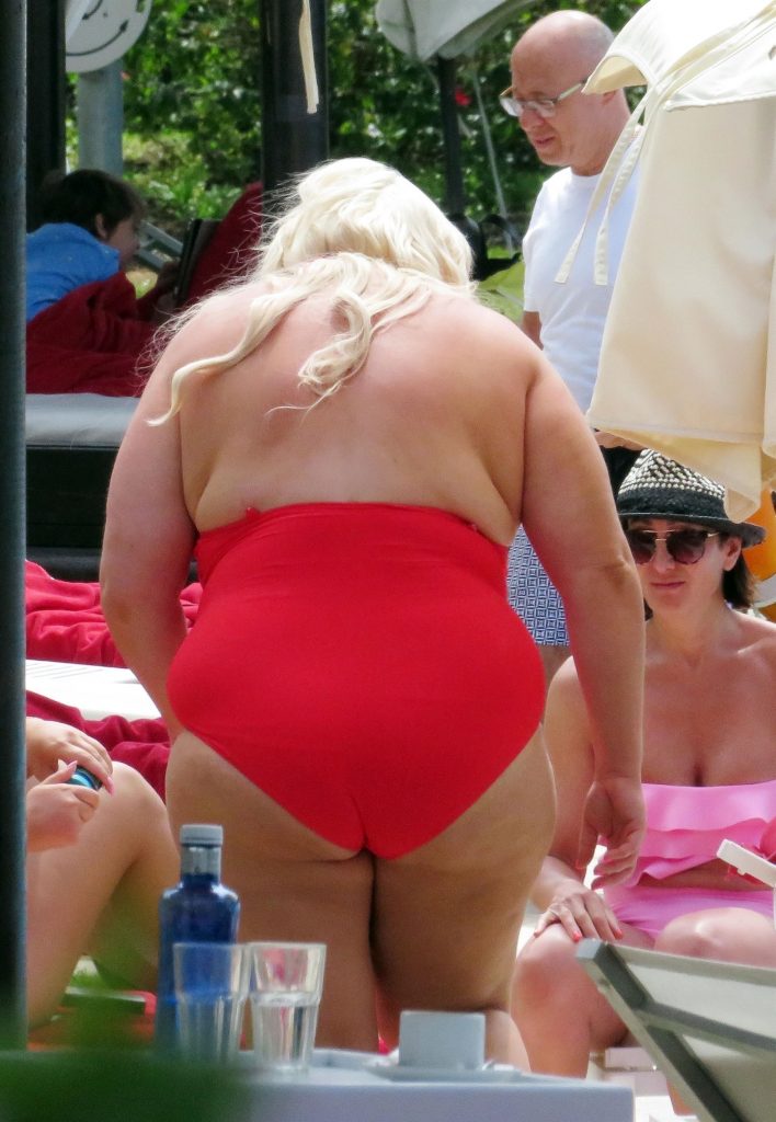 BBW blonde Gemma Collins baring her big fat knockers in Spain gallery, pic 140
