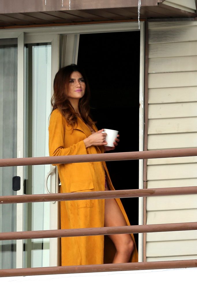 Topless Blanca Blanco looks stunning with her morning coffee in hand gallery, pic 2