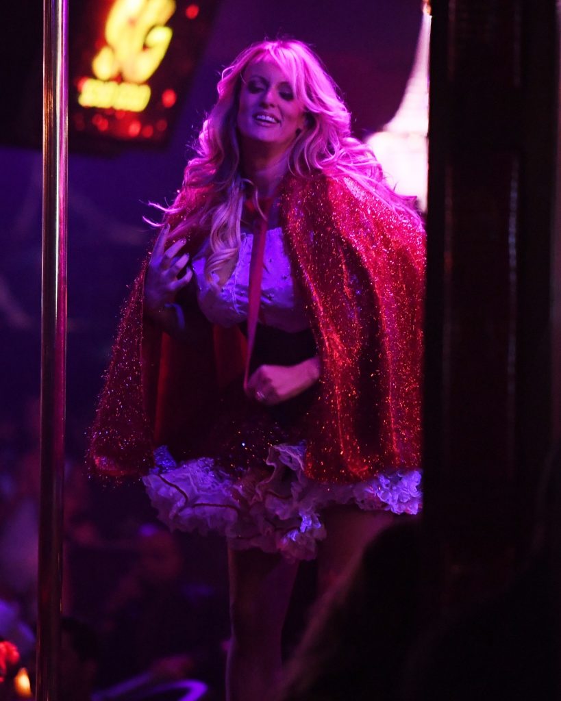 Stormy Daniels strips; puts on one hell of a show at Solid Gold strip club gallery, pic 250