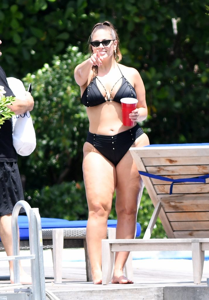 Ashley Graham exposing her extra-thick body in a black bikini gallery, pic 56