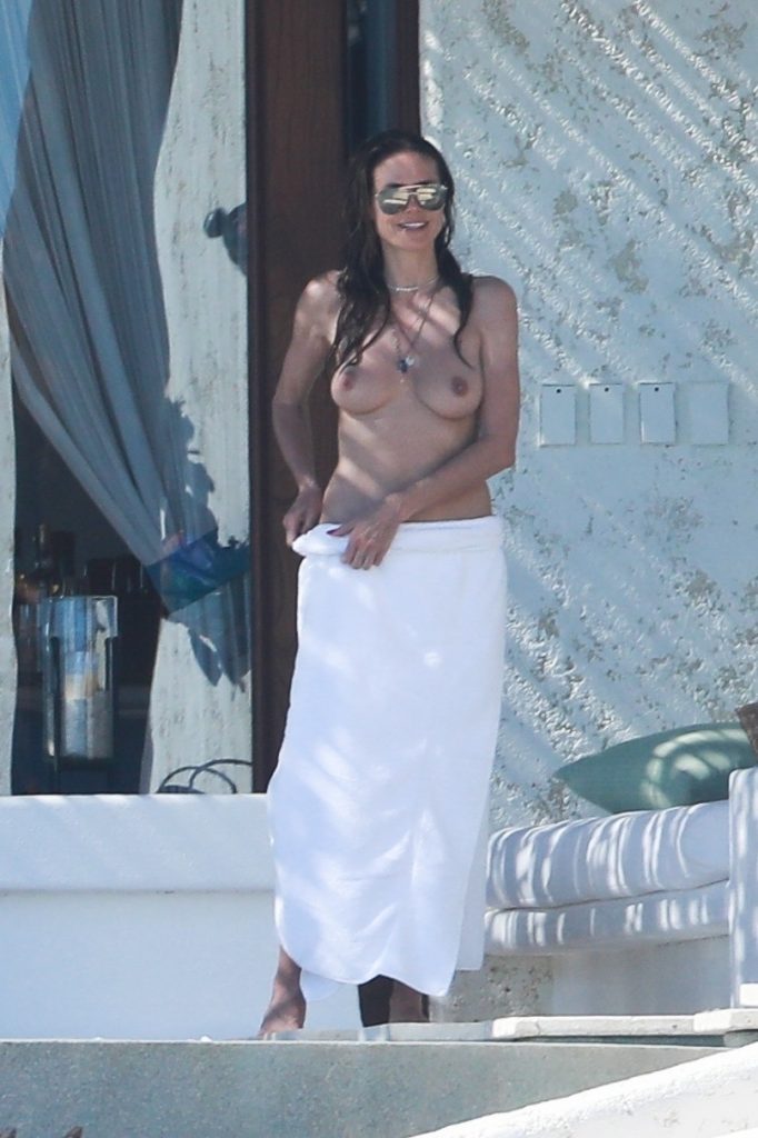 Topless Heidi Klum pictures: making out with her new boy toy  gallery, pic 306