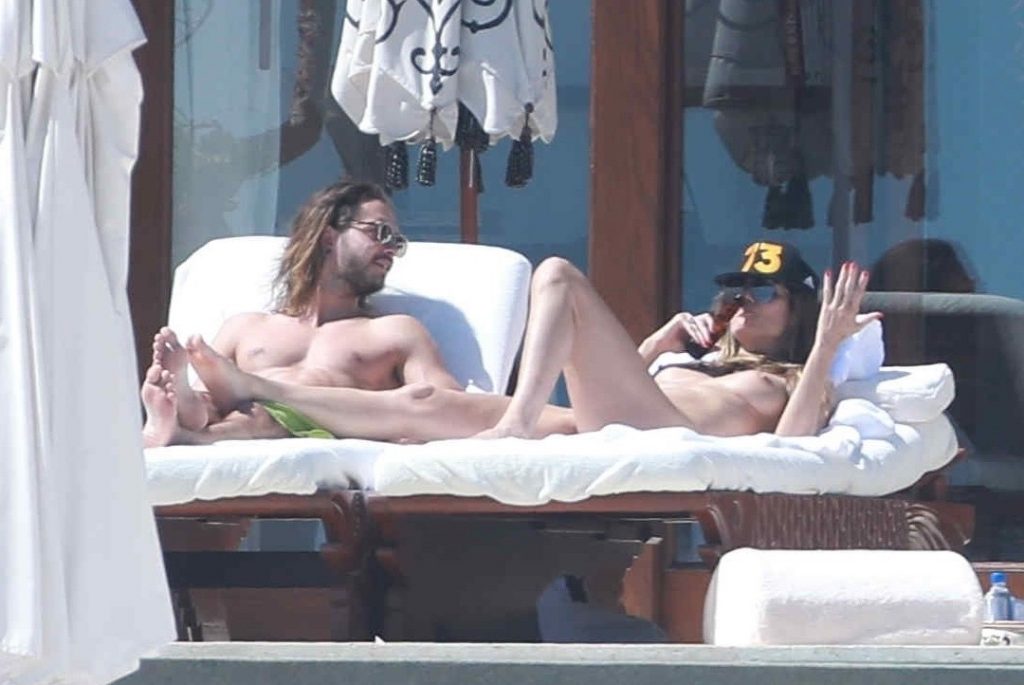 Topless Heidi Klum pictures: making out with her new boy toy  gallery, pic 268