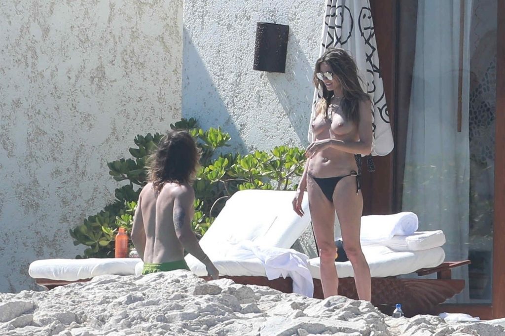 Topless Heidi Klum pictures: making out with her new boy toy  gallery, pic 138