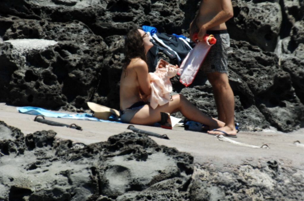 Topless Keira Knightley pictures from her latest getaway in Pantelleria gallery, pic 42