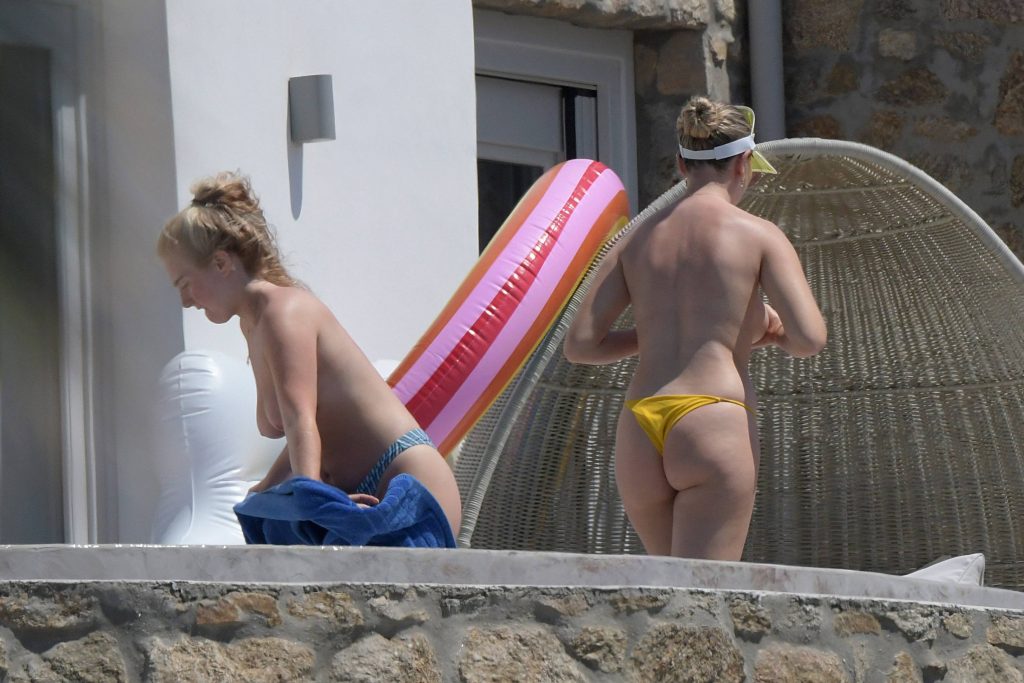 Topless Perrie Edwards pictures from her latest holiday – Mykonos, 01/06/2018 gallery, pic 60