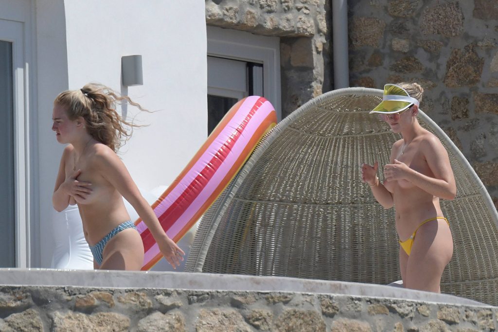 Topless Perrie Edwards pictures from her latest holiday – Mykonos, 01/06/2018 gallery, pic 68