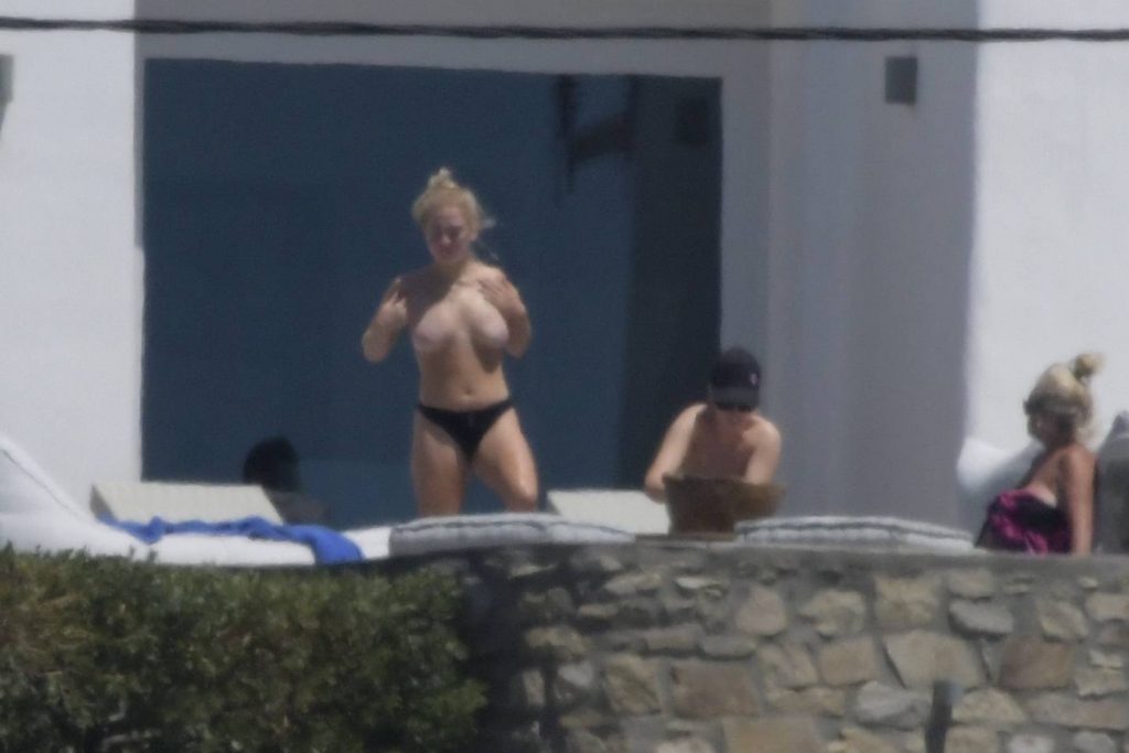 Topless Perrie Edwards pictures from her latest holiday – Mykonos, 01/06/2018 gallery, pic 114