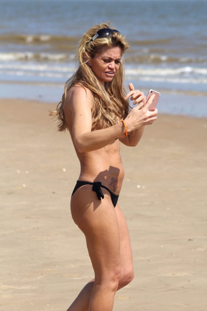 Topless Danniella Westbrook pictures from the beach in Clacton on Sea gallery, pic 26