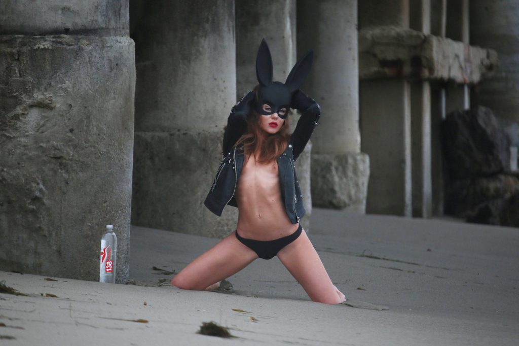 Beautiful bunny Natalia Borowsky posing topless on a private beach in Malibu gallery, pic 76