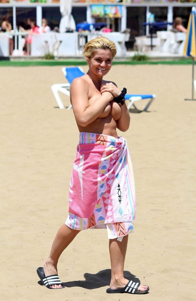 Topless Danniella Westbrook pictures from the beach in Spain  gallery, pic 74