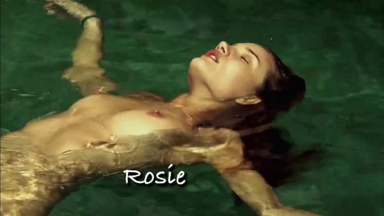 Rosie Huntington-Whiteley enjoys skinny dipping and shows off her naked body