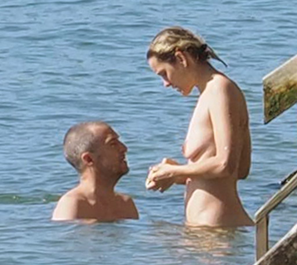 Marion Cotillard skinny dipping in the ocean - Cap-Ferret, France gallery, pic 2