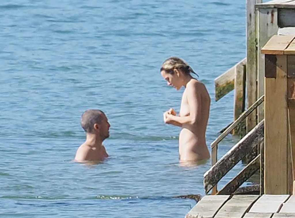 Marion Cotillard skinny dipping in the ocean - Cap-Ferret, France gallery, pic 36