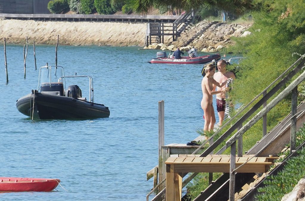 Marion Cotillard skinny dipping in the ocean - Cap-Ferret, France gallery, pic 98