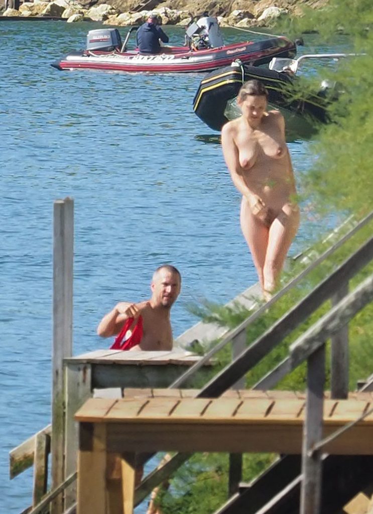 Marion Cotillard skinny dipping in the ocean - Cap-Ferret, France gallery, pic 104