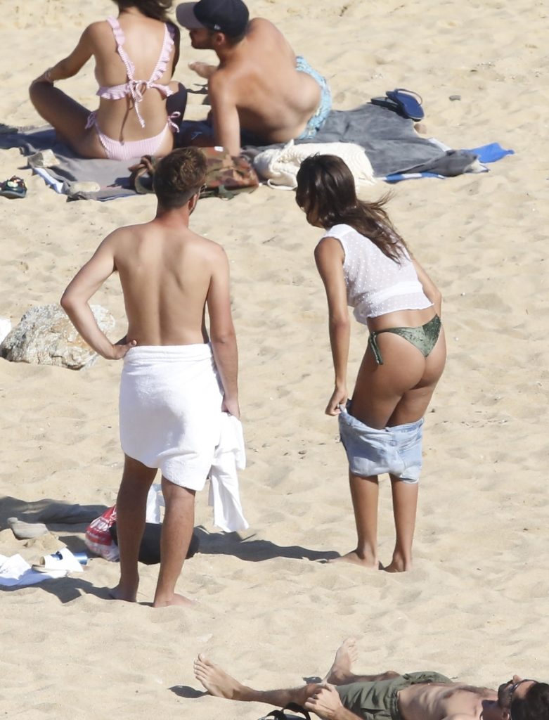 The latest Sofia Suescun topless pictures from a beach in Mykonos gallery, pic 134