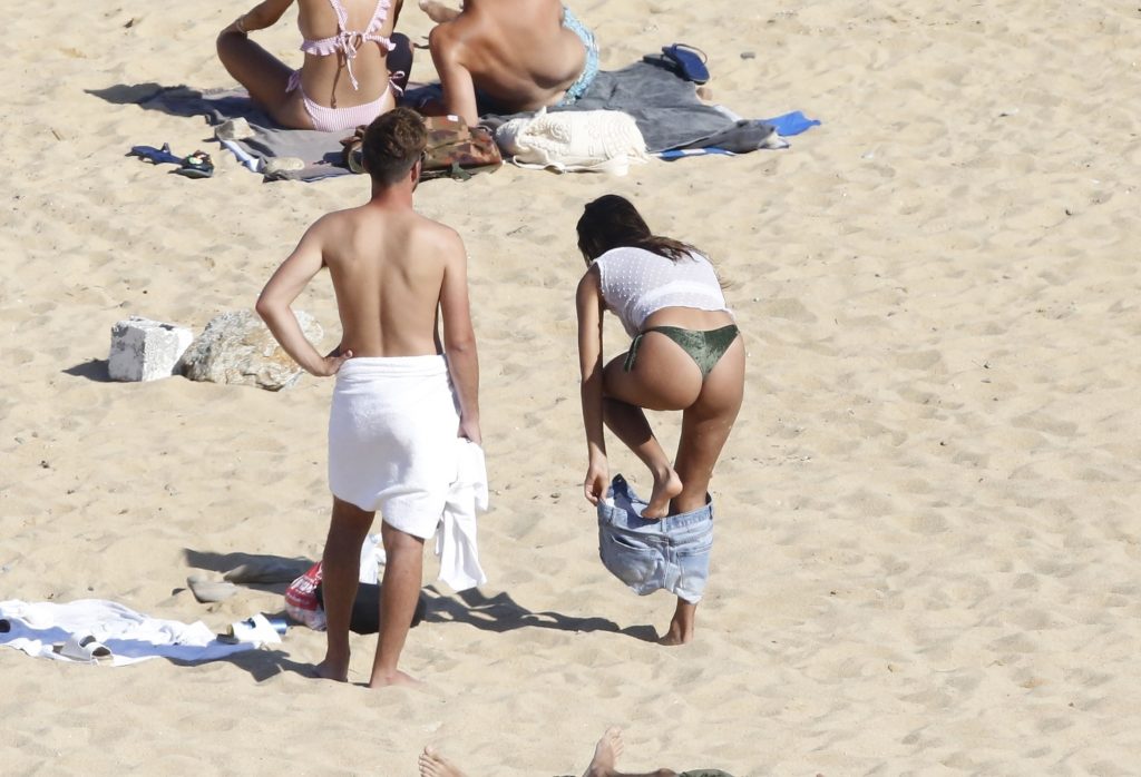 The latest Sofia Suescun topless pictures from a beach in Mykonos gallery, pic 138