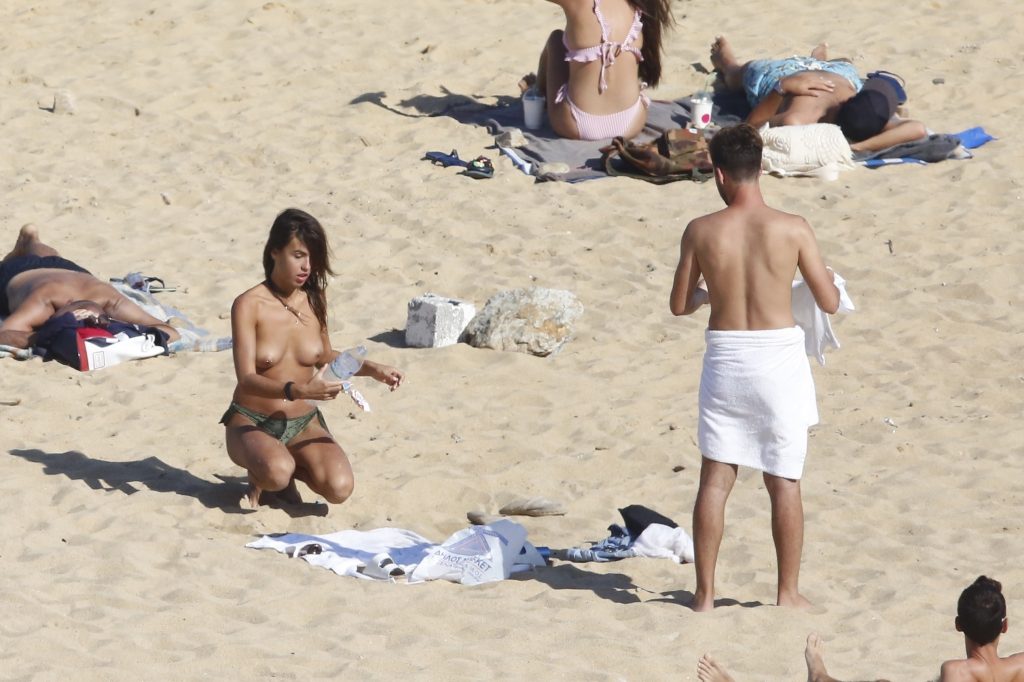 The latest Sofia Suescun topless pictures from a beach in Mykonos gallery, pic 190