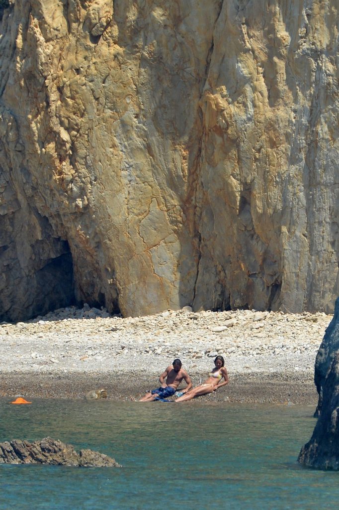 Topless Heidi Klum pictures – famous blonde enjoys extended foreplay on a boat gallery, pic 2