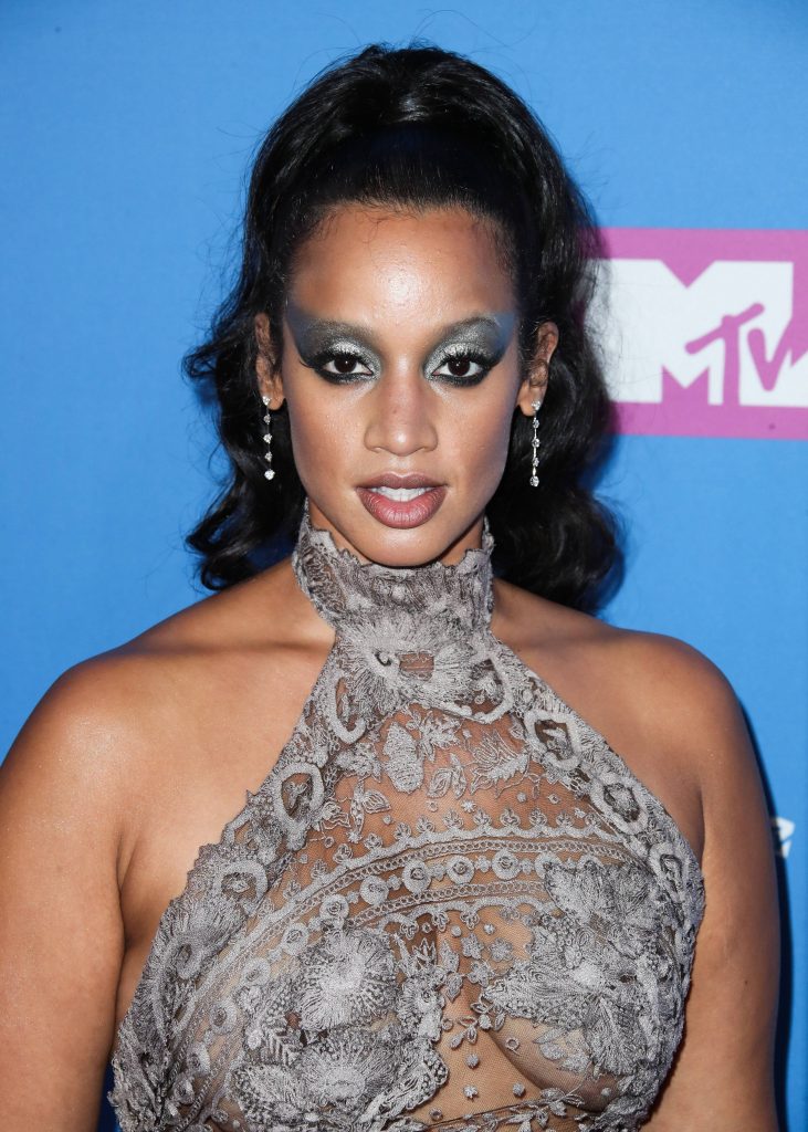 Dascha Polanco shows off her big tits in a see-through dress gallery, pic 10