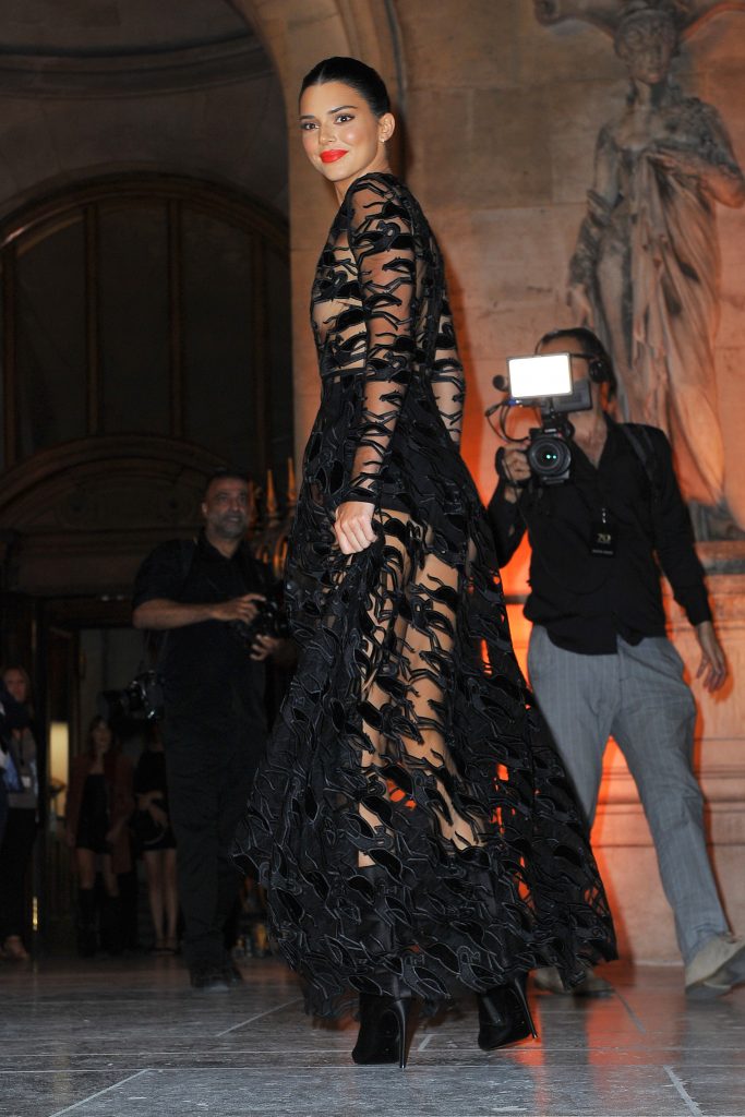 Reality TV sensation Kendall Jenner looks amazing in a see-through dress gallery, pic 16