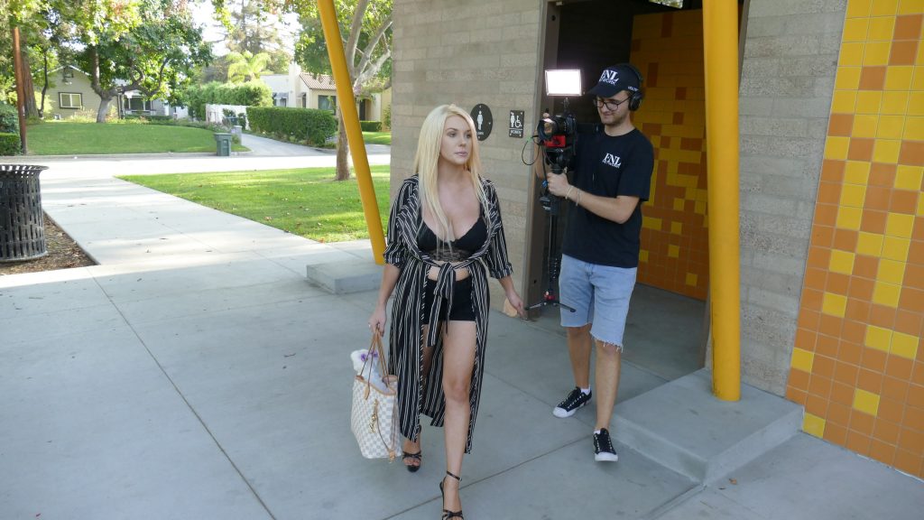 Courtney Stodden showing off her huge tits while chilling in a public park gallery, pic 54