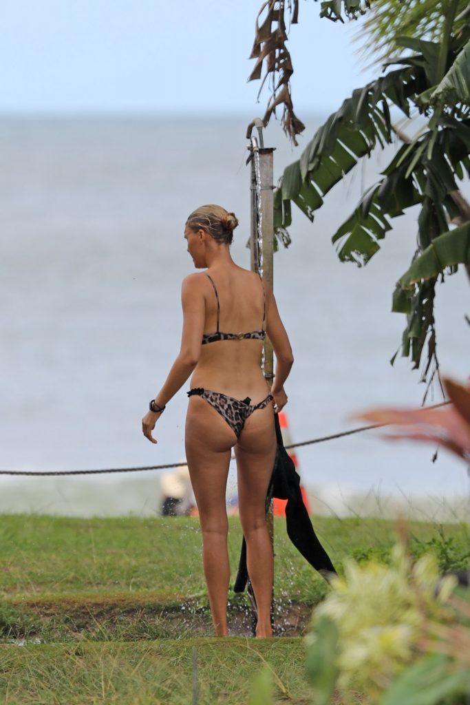 Sexiest surfer girl ever, Kelly Rohrbach, shows her bikini body and more gallery, pic 54