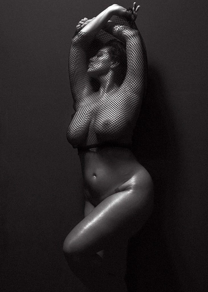 Naked HQ Ashley Graham photoshoot from V Magazine (May 2017) gallery, pic 2