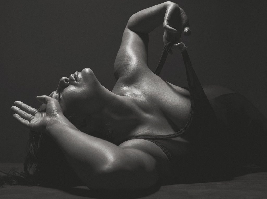 Naked HQ Ashley Graham photoshoot from V Magazine (May 2017) gallery, pic 10