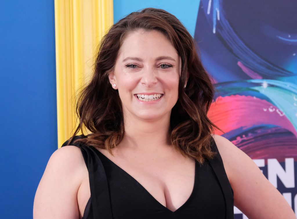 TV star Rachel Bloom shows off her impressive rack on camera gallery, pic 38