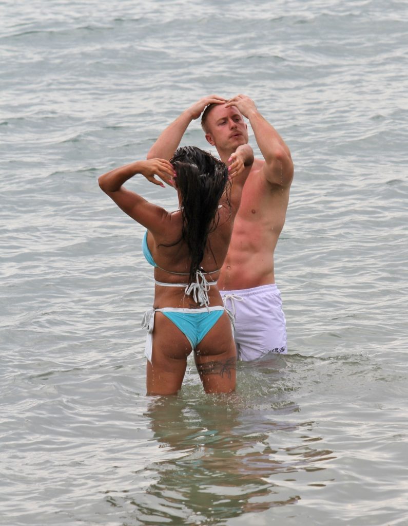 Topless Katie Price shows her big fake titties in Thailand gallery, pic 222