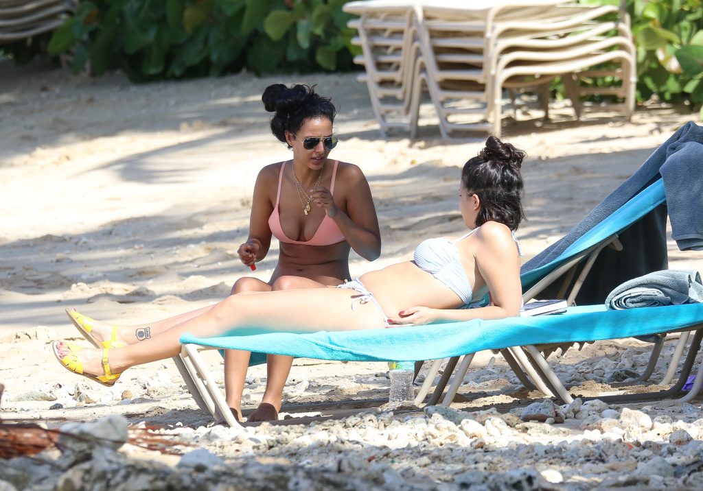 Tight hottie Maya Jama shows her beautiful bikini body in Barbados gallery, pic 36