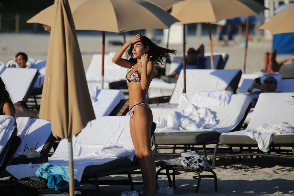 Exotic seductress Chantel Jeffries showing her bikini body gallery, pic 60