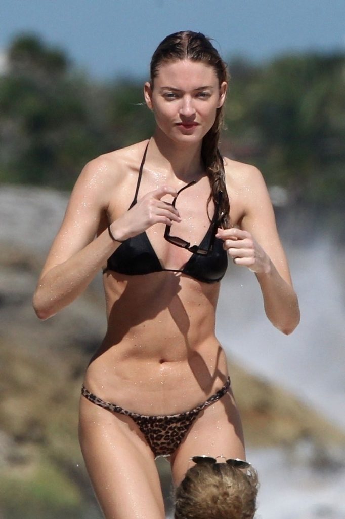 The hottest Elsa Hosk bikini pictures (featuring Martha Hunt) gallery, pic 60