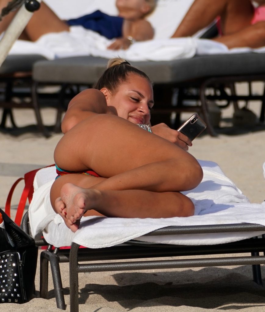 Bronzed blonde Francesca Brambilla flaunting her killer curves on a beach gallery, pic 132