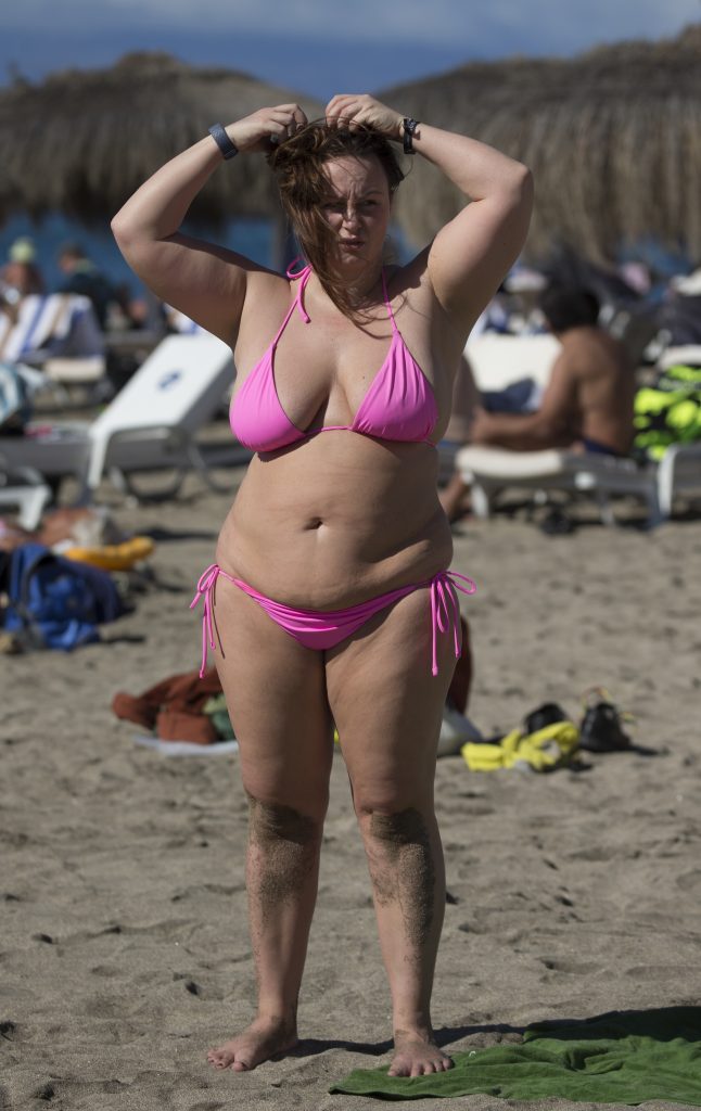 BBW Chanelle Hayes shows her massive gut and fat titties on a beach gallery, pic 48