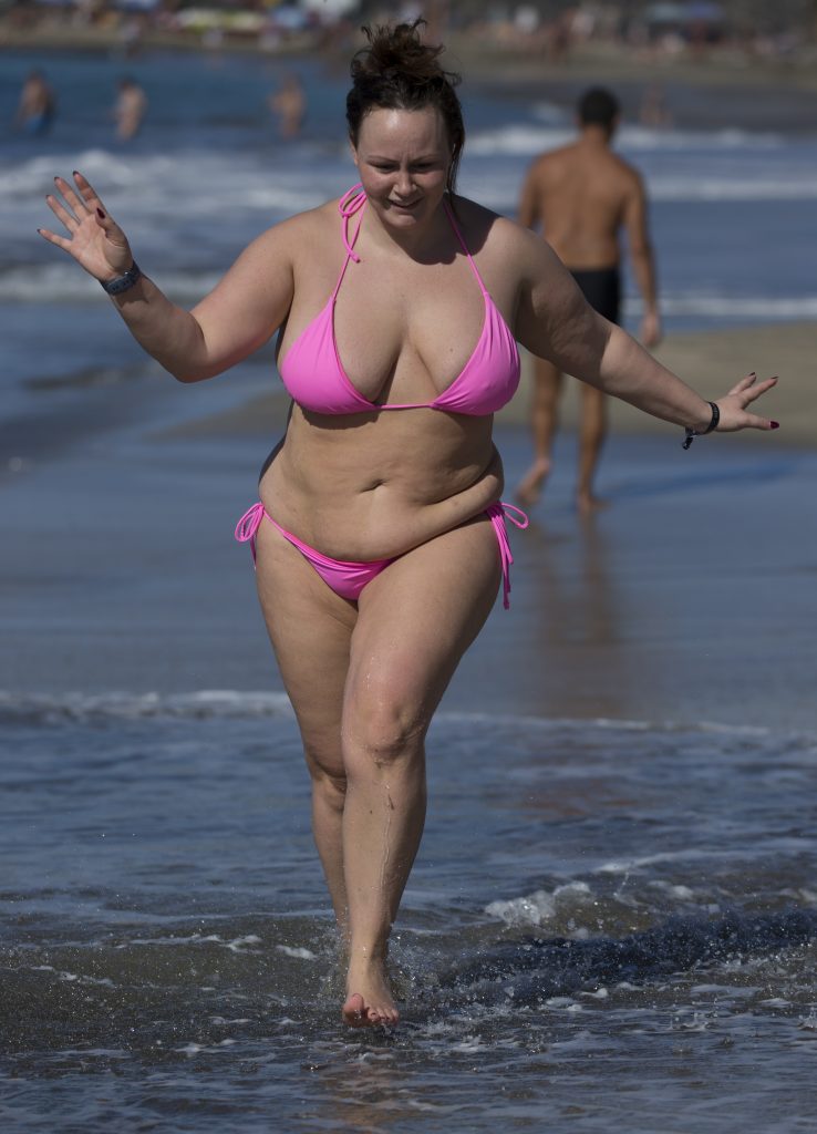 BBW Chanelle Hayes shows her massive gut and fat titties on a beach gallery, pic 104