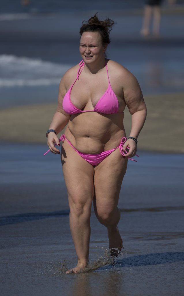 BBW Chanelle Hayes shows her massive gut and fat titties on a beach gallery, pic 122