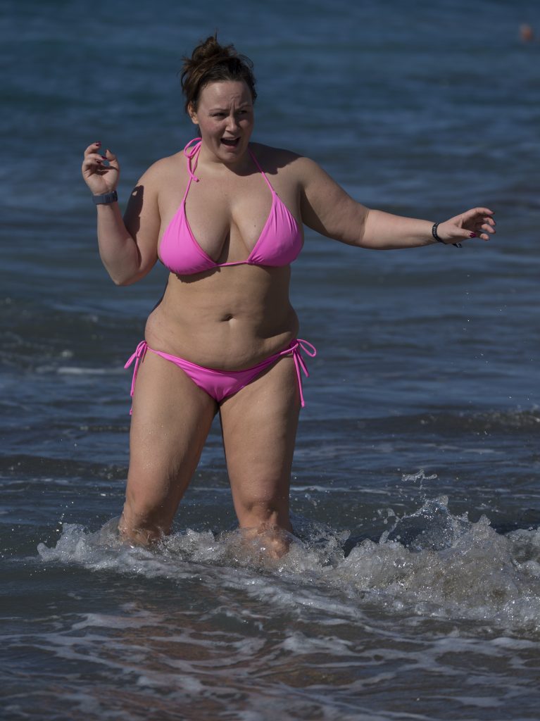 BBW Chanelle Hayes shows her massive gut and fat titties on a beach gallery, pic 124