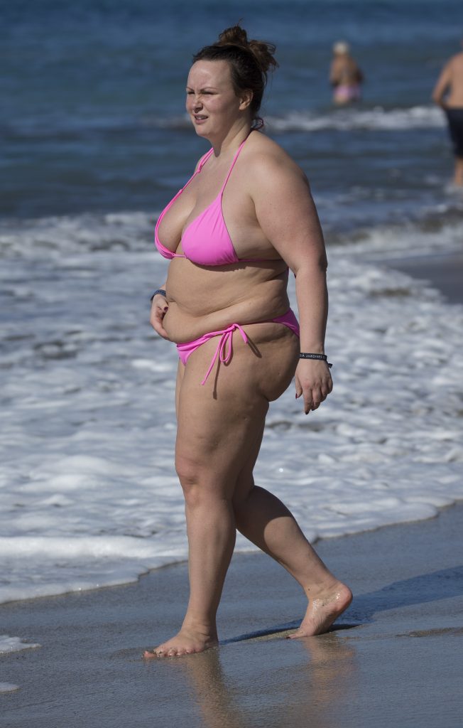 BBW Chanelle Hayes shows her massive gut and fat titties on a beach gallery, pic 140