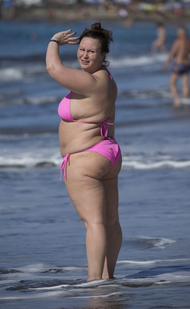 BBW Chanelle Hayes shows her massive gut and fat titties on a beach gallery, pic 144