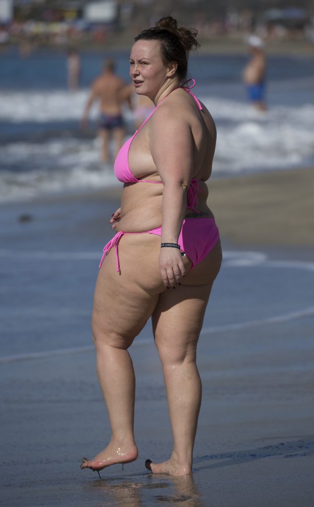 BBW Chanelle Hayes shows her massive gut and fat titties on a beach gallery, pic 150